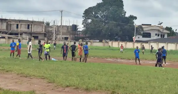 Edo LG Poll: Voter apathy deepens as youths play football, traders shun exercise