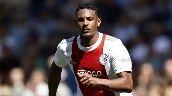 Borussia Dortmund confirm Sebastien Haller signing