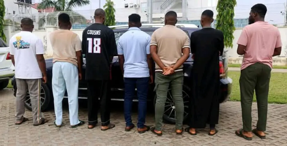 EFCC arrests seven suspected internet fraudsters in Abuja