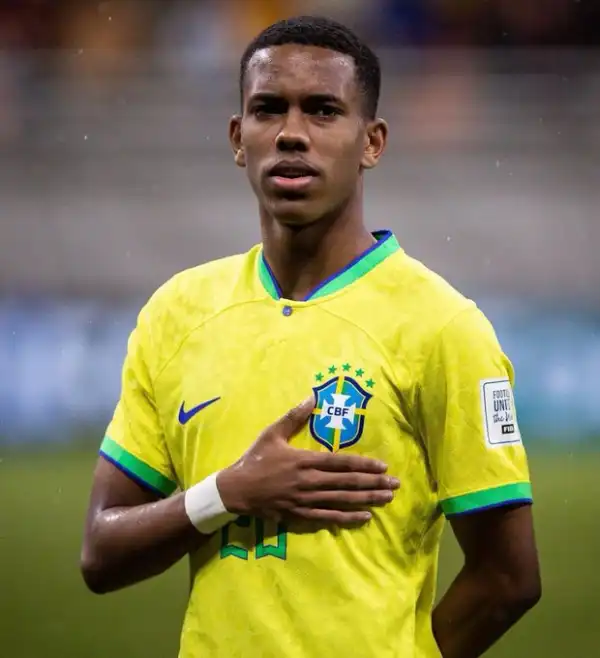 Transfer: Chelsea set to sign Willian