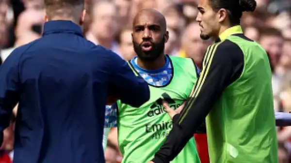 Arsenal boss Arteta announces Lacazette departure