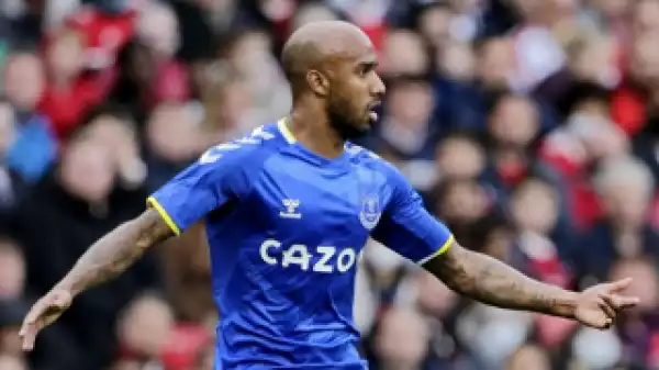 Everton boss Lampard leaves door open to Delph staying
