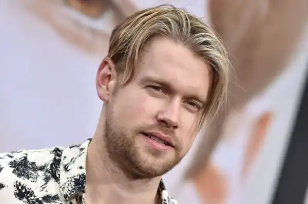Chord Overstreet to Star Opposite Lindsay Lohan in Netflix Rom-Com