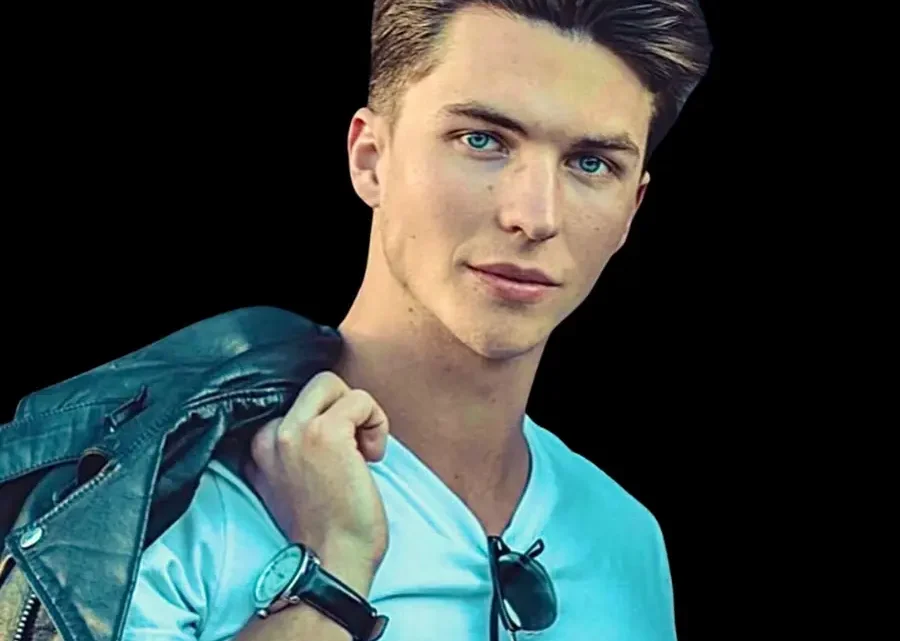 Age & Net Worth Of Justin Burke