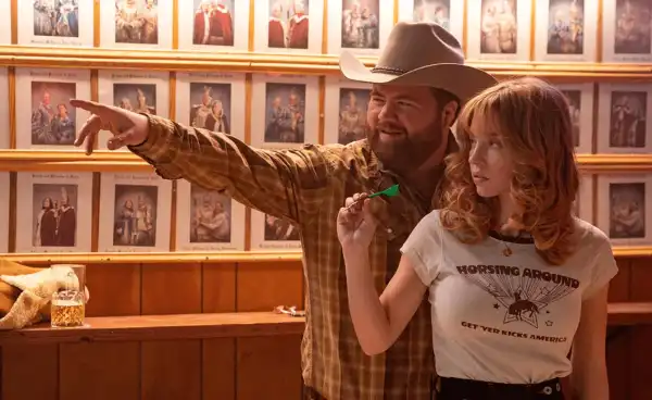 Euphoria’s Sydney Sweeney & Eric Dane Fight Over a Stolen Artifact in Americana Trailer