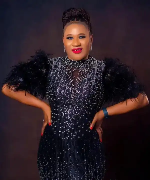 2face’s Babymama, Sunmbo Adeoye Celebrates 41st Birthday With Stunning Photos