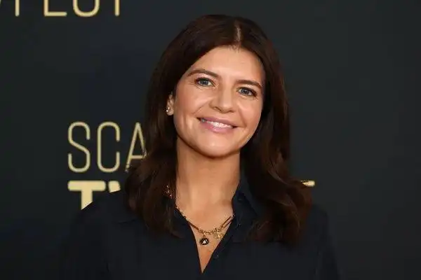 Biography & Career Of Casey Wilson