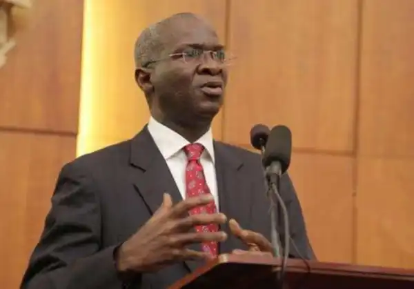 Fashola Slams Obasanjo Over $12BN Loan