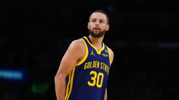 NBA: Stephen Curry scores 52 points as Warriors win against Grizzlies