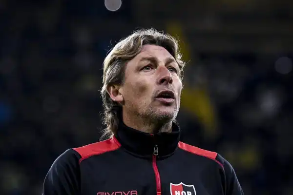 EPL: Former Man Utd defender, Gabriel Heinze to join Arsenal