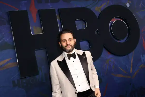 Shell Cast: Succession & The Bear Stars Join Elisabeth Moss in Psychological Thriller Movie