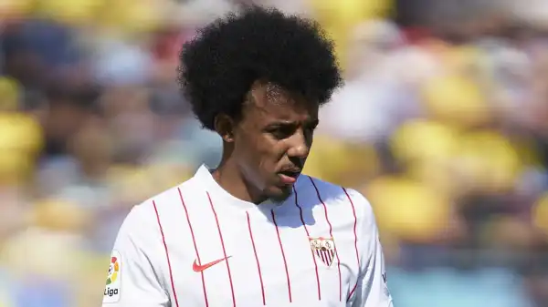 Chelsea consider alternative defenders as Barcelona threaten Jules Kounde pursuit