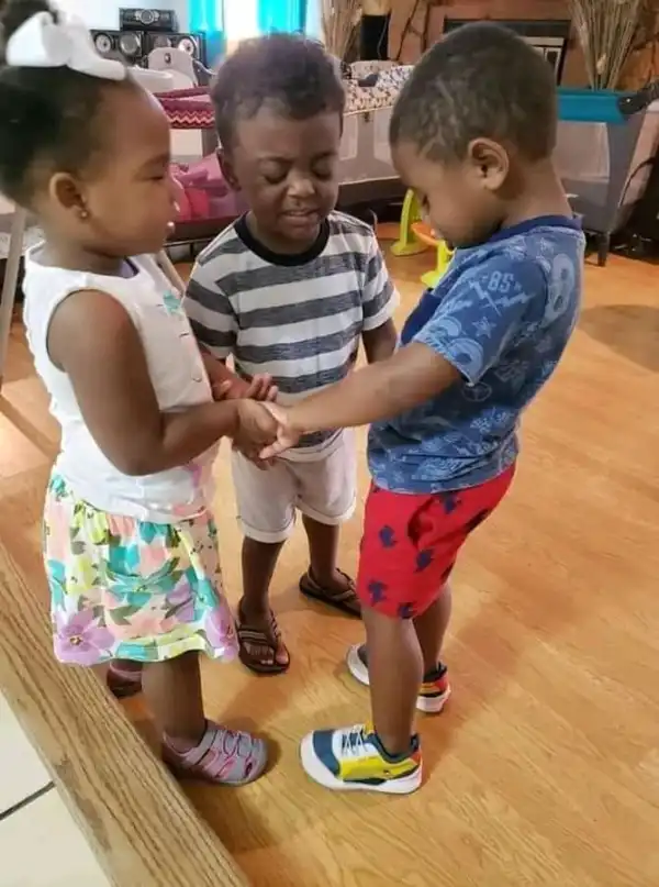 HONESTLY!! If I Caught My Kids Doing This, I Will Beat The Living Hell Out Of Them