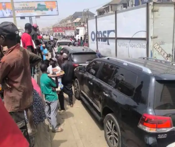 Protest by truck drivers grounds movement on Abuja-Keffi expressway
