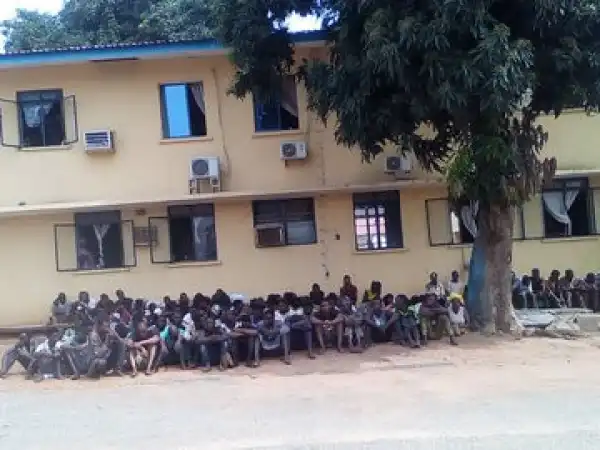 144 suspected looters arrested in Kwara, items recovered (photos)