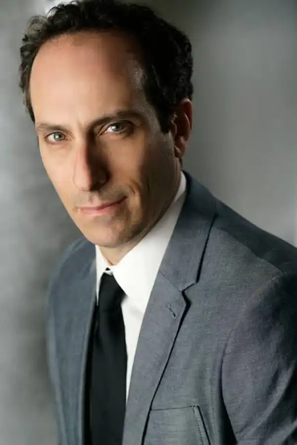 Career & Net Worth Of Peter Grosz