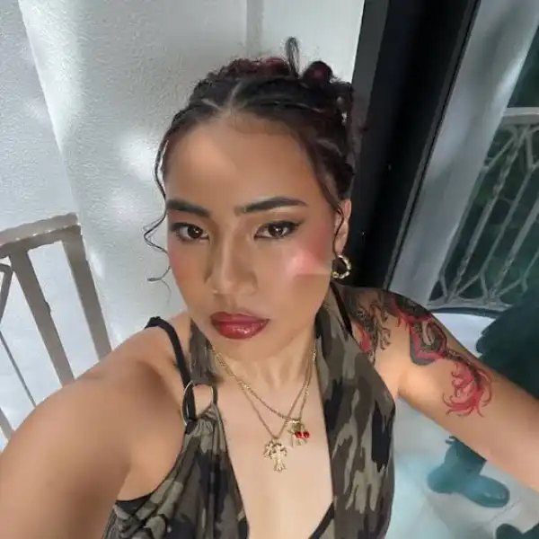 Biography & Career Of Emma Huch