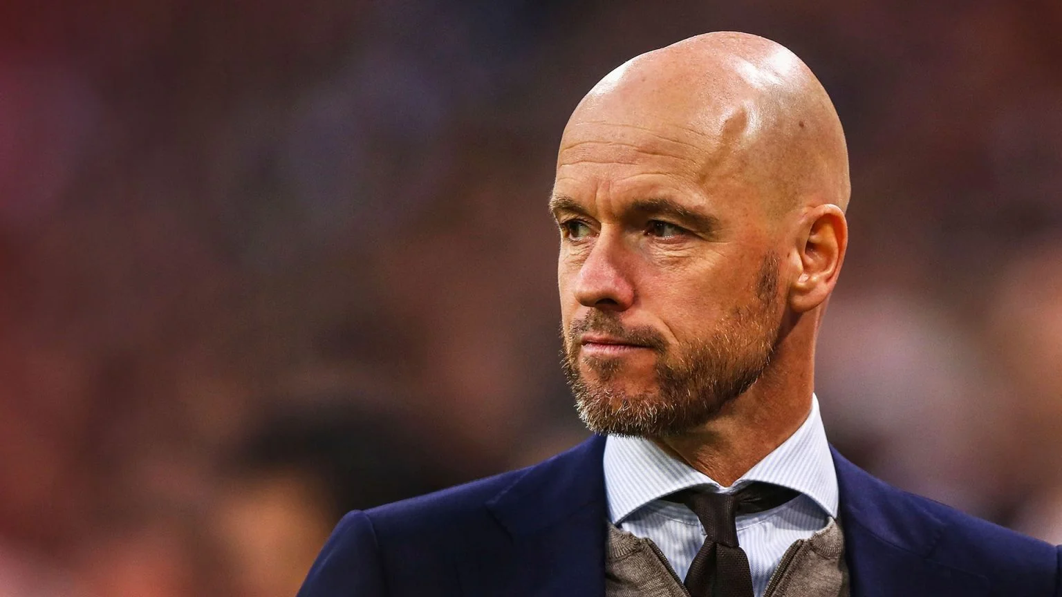 EPL: Ten Hag told to drop Fernandes as Man Utd captain after latest outburst