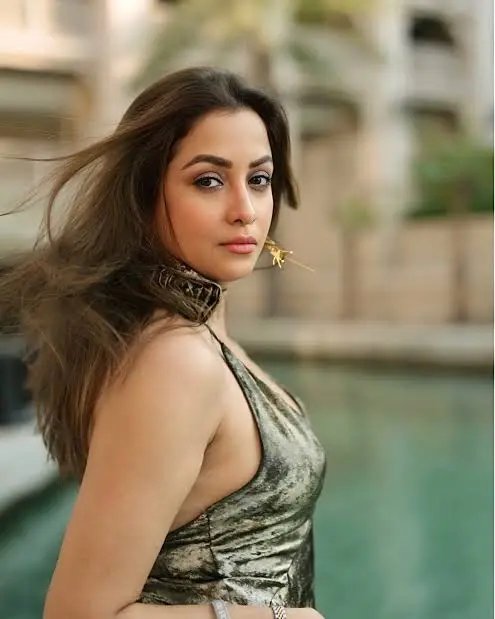 Biography & Career Of Madhura Naik