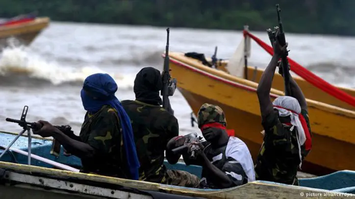 Sea pirates abduct 18 passengers along Rivers waterways