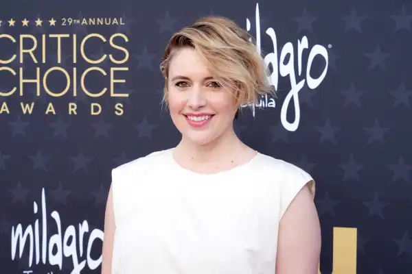 Greta Gerwig Wants to Make 2 More Movies Set In Sacramento, Possible Lady Bird Sequel