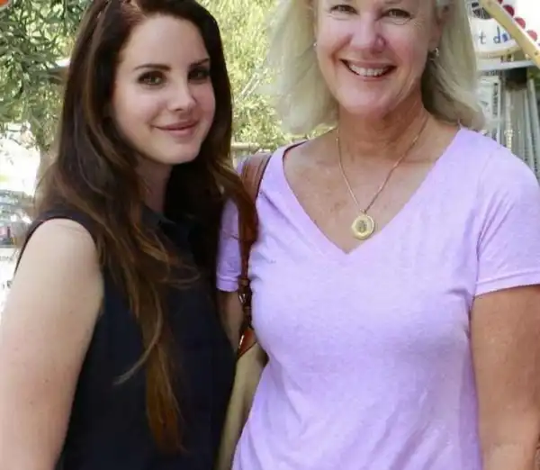 Biography & Career Of Patricia Ann Hill