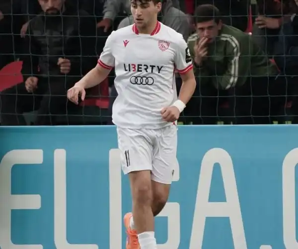Transfer: Bartishvili completes medicals with Arsenal