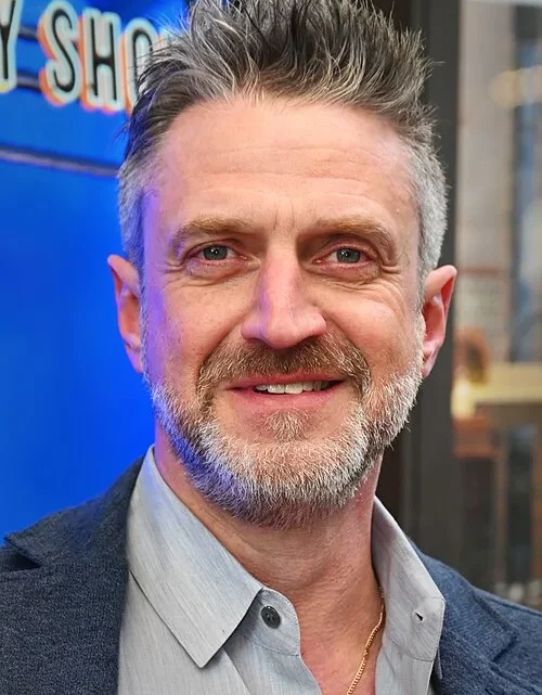 Net Worth Of Raúl Esparza