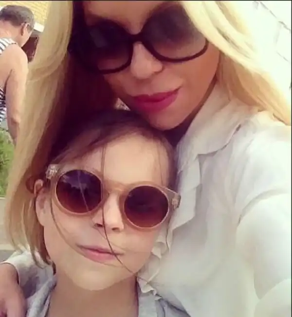 14-Year-Old Girl Arrested For Arranging Contract Killing Of Her Own Mother