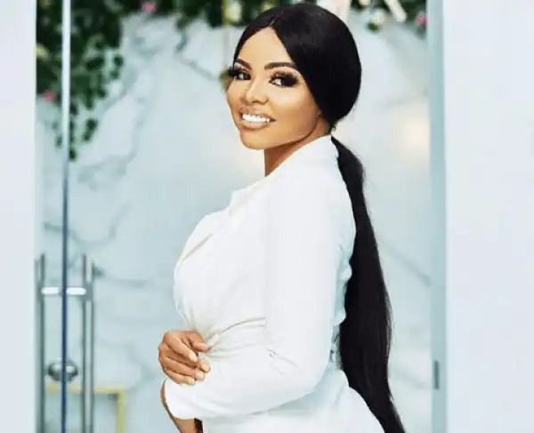 #BBNaija: Bobrisky Defends Nengi; Issues A Warning To Toyin Lawal