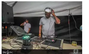 Dzo – Local Is Lekker #21 (The Smokers Paliarment Edition)