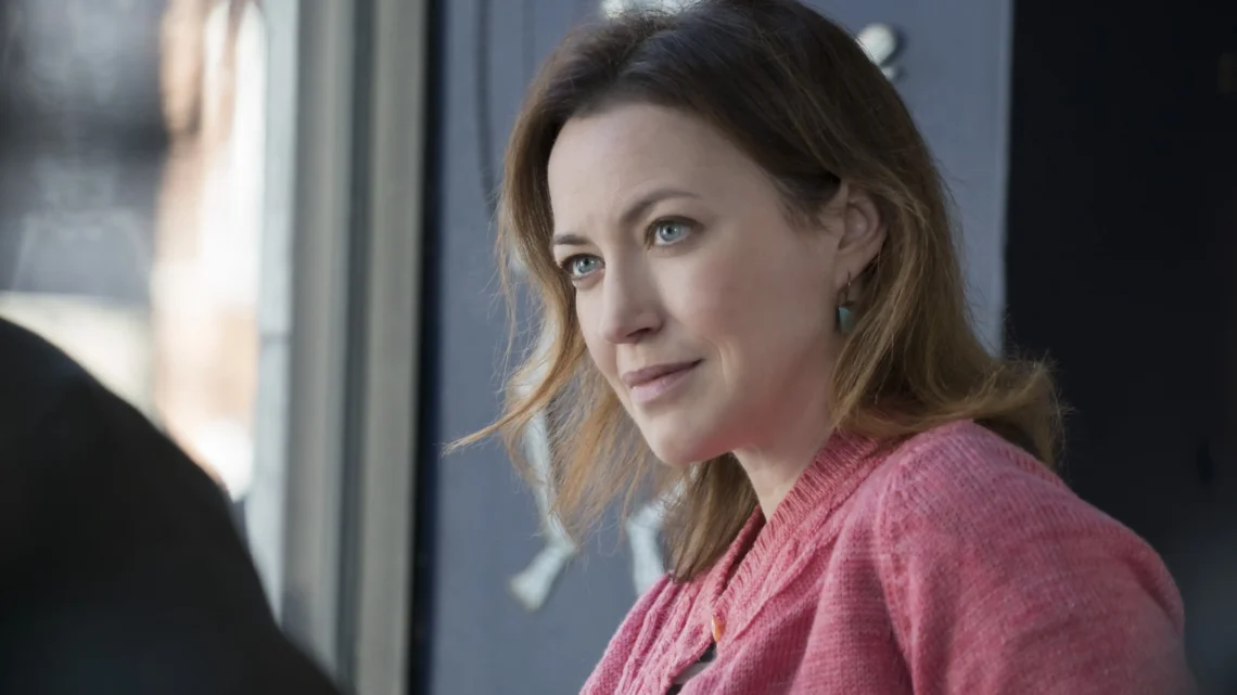 Biography & Career Of Rebecca Spence