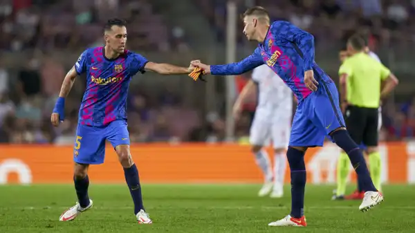 Barcelona ask Gerard Pique & Sergio Busquets to take further pay cuts