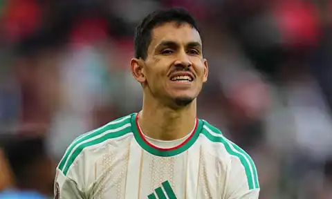 AFCON: ‘Nigeria don’t need referee’s help to beat any team’ – Algeria defender Mandi