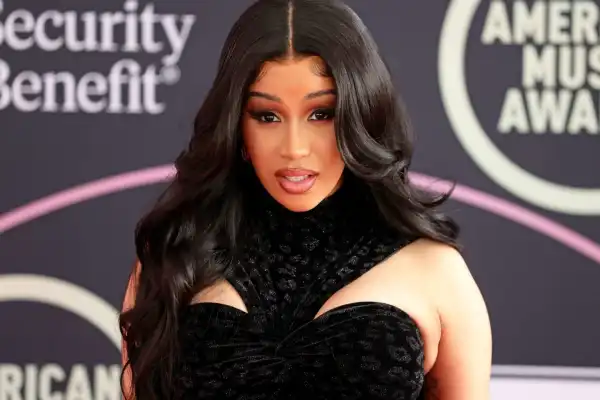 Social Media Criticisms, Fear Crippled My career – Cardi B