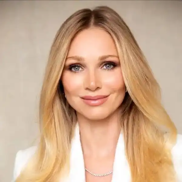 Biography & Career Of Alyssa Julya Smith