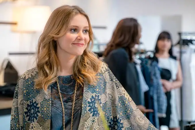 Biography & Career Of Julianna Guill