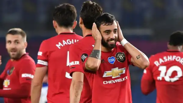 Manchester United Midfielder Fernandes Says Eric Cantona Comparisons Are Premature