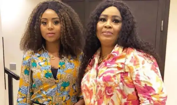 Regina Daniels Receives N5M From Her Mother For Dinner (Screenshot)
