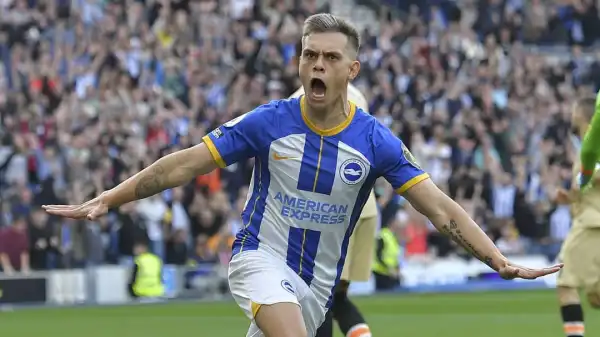 Arsenal enter talks with Brighton for Leandro Trossard