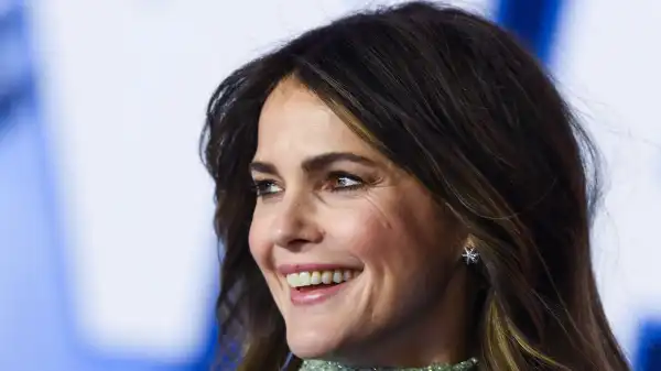 The Diplomat First Look Photo Sets Release Date for Keri Russell Series