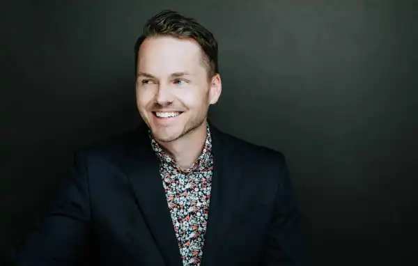 Biography & Career Of Paul Campbell