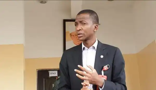 We Have Intelligence That Politicians Stockpiled Cash To Buy Votes – EFCC Boss