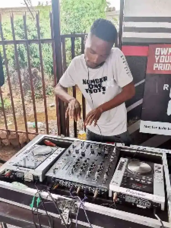 Fentse De Djy – Next Level Vol.15 Mix