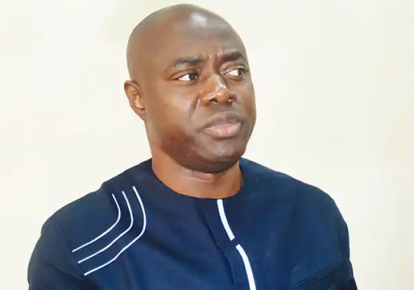 Makinde Sneaks Out As Angry Youths Storm Oyo Governor’s Office