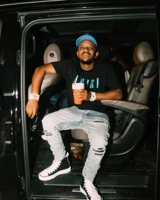 Kabza De Small – Undohlule Ft Ami Faku