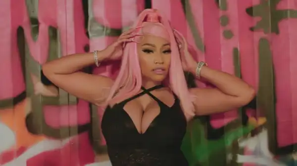 Nicki Minaj - Likkle Miss Remix (with Skeng) [Video]
