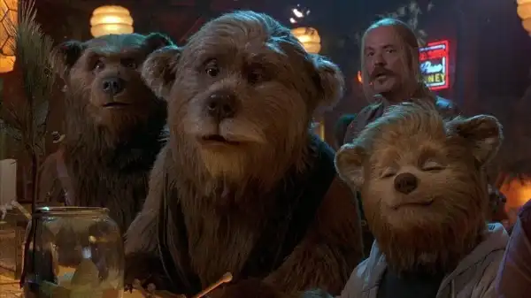 Elton John Surprised a Tour Bus While Filming Disney’s The Country Bears