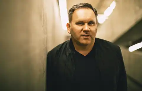 VIDEO: Matt Redman – Upon Him