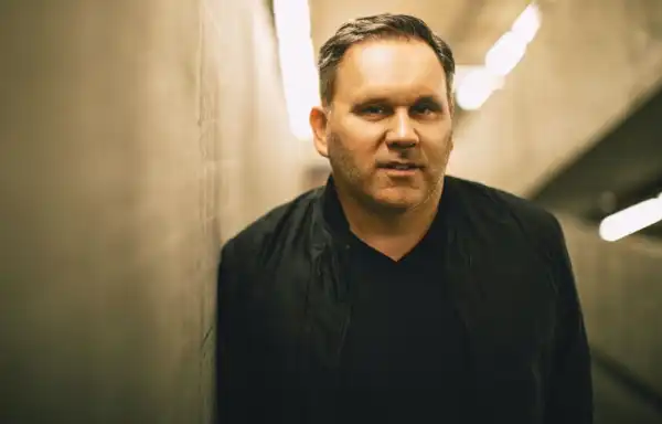 VIDEO: Matt Redman – Upon Him
